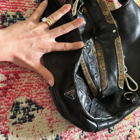 Gorgeous bag, authentic - Picture 2 of 2